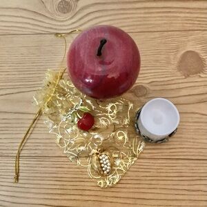 Apple Bundle Decor & Brooches